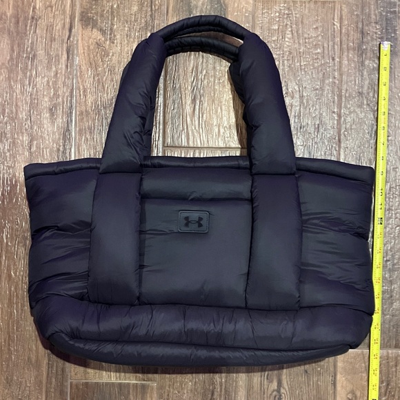 Under Armour Handbags - Under Armour Black Quilted Women's gym Tote
